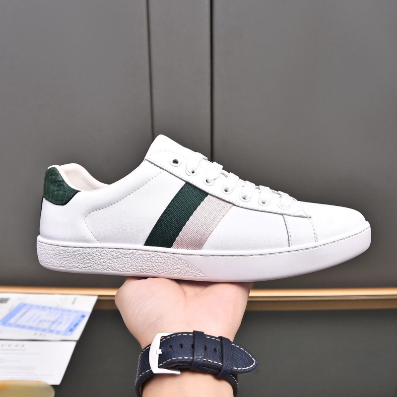 G*u*i casual shoes